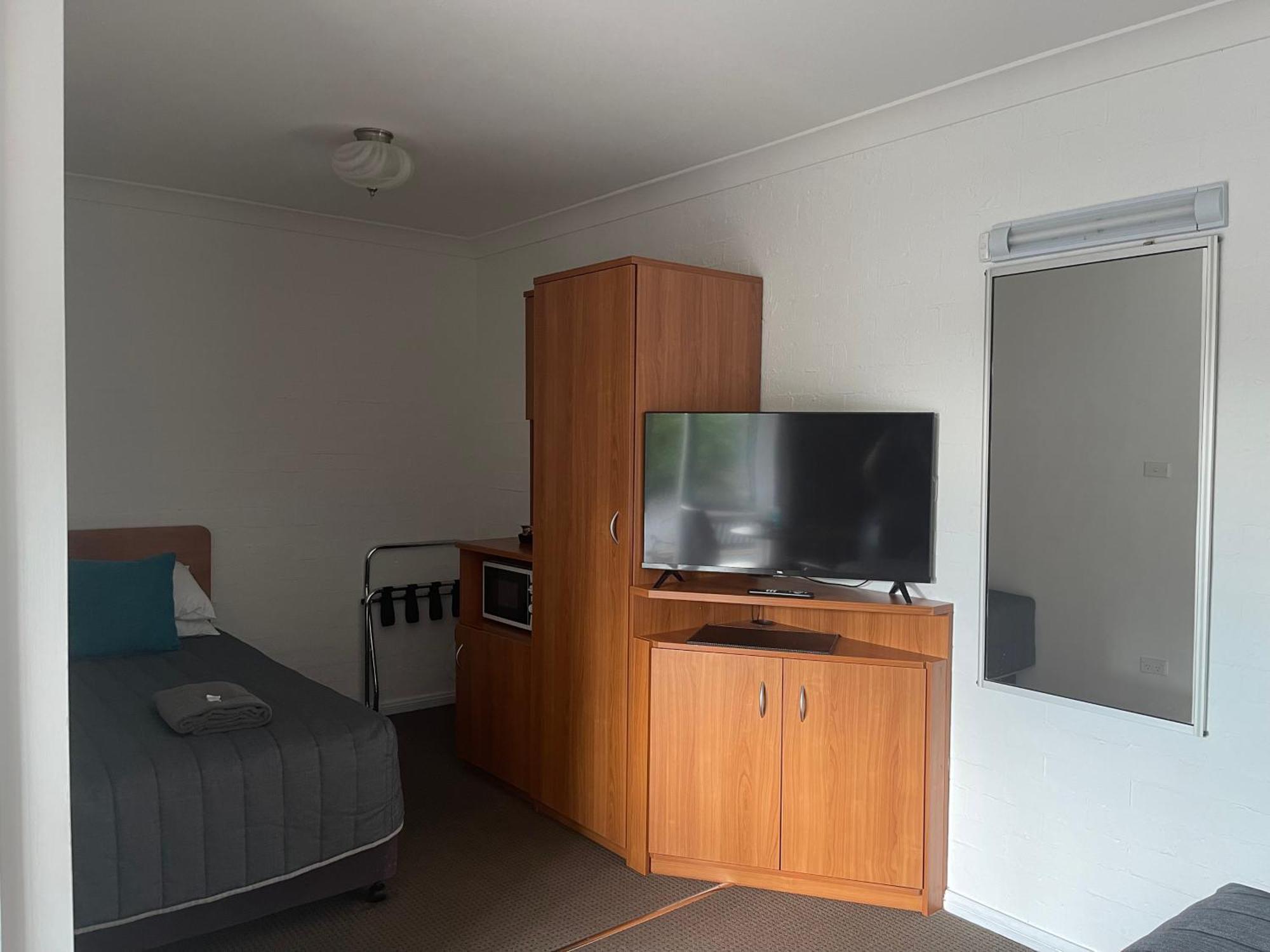 Westwood Motor Inn Armidale Bagian luar foto